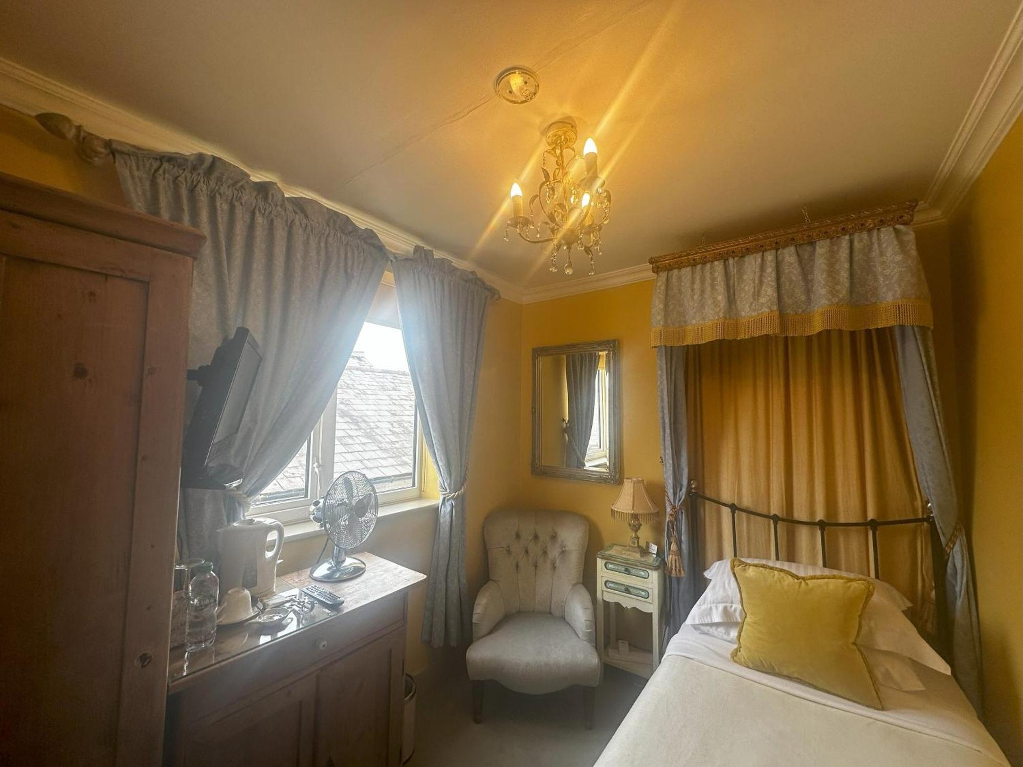 Albert & Victoria Guest House Eastbourne Værelse billede