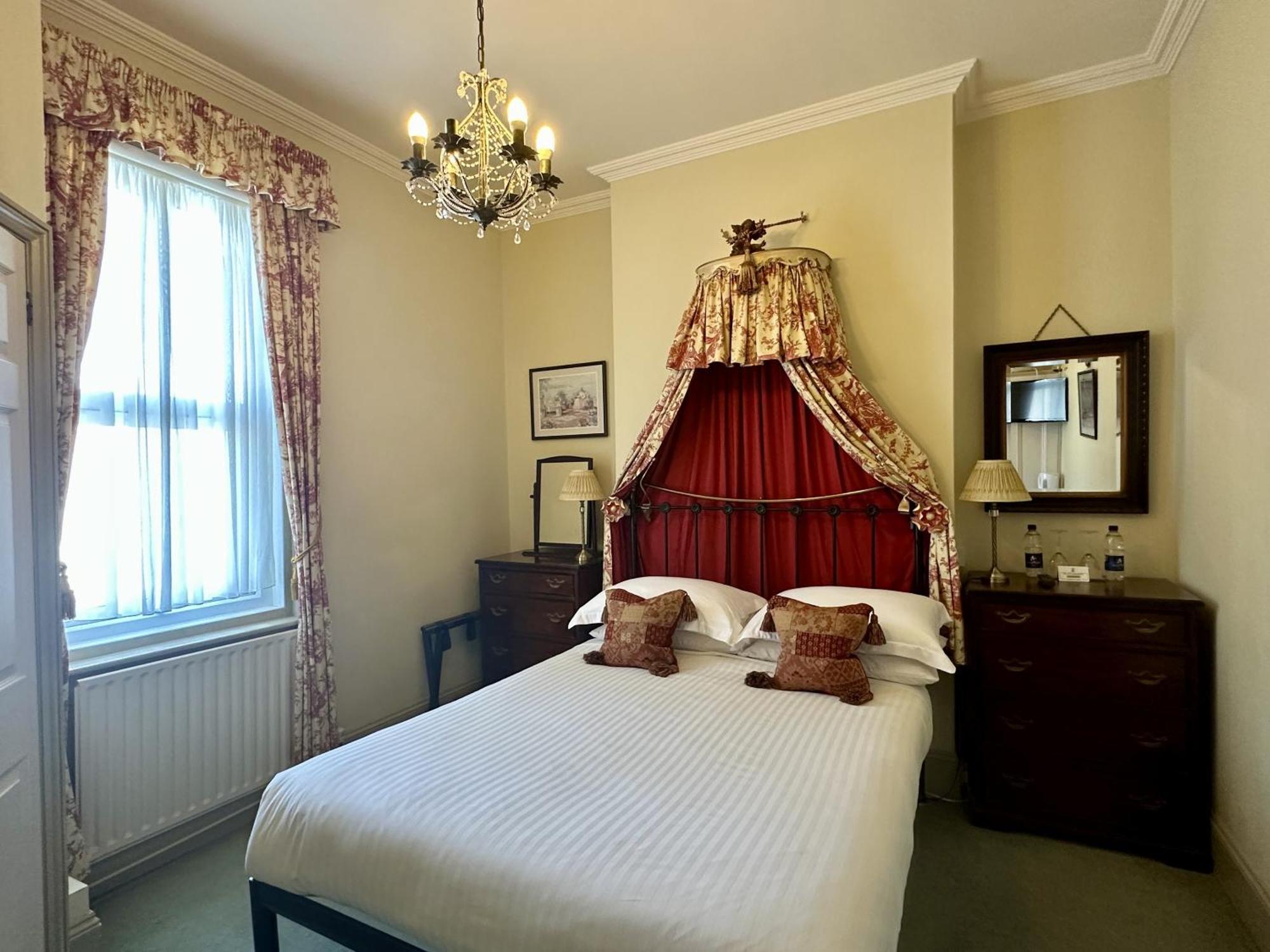 Albert & Victoria Guest House Eastbourne Eksteriør billede