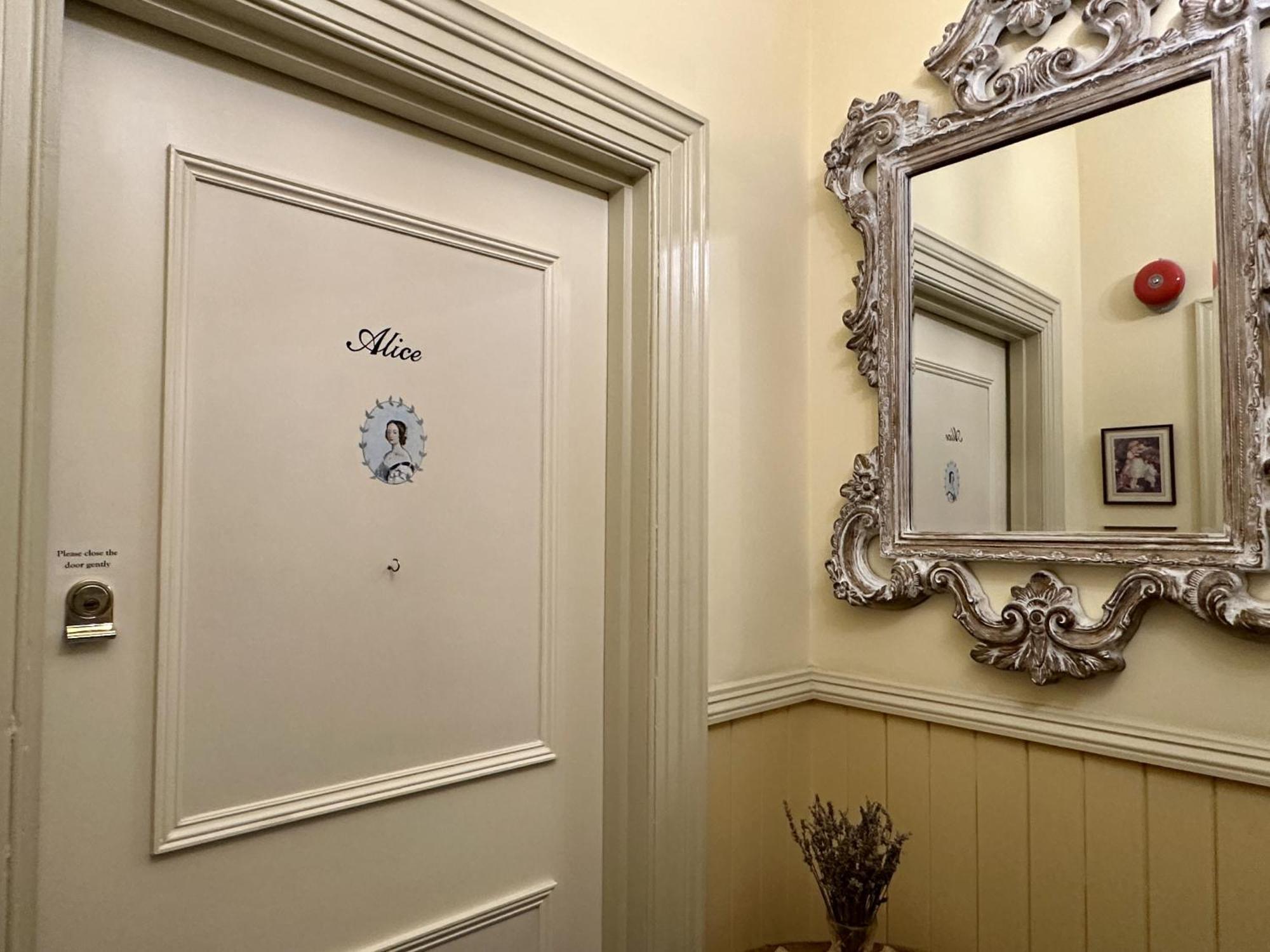 Albert & Victoria Guest House Eastbourne Værelse billede