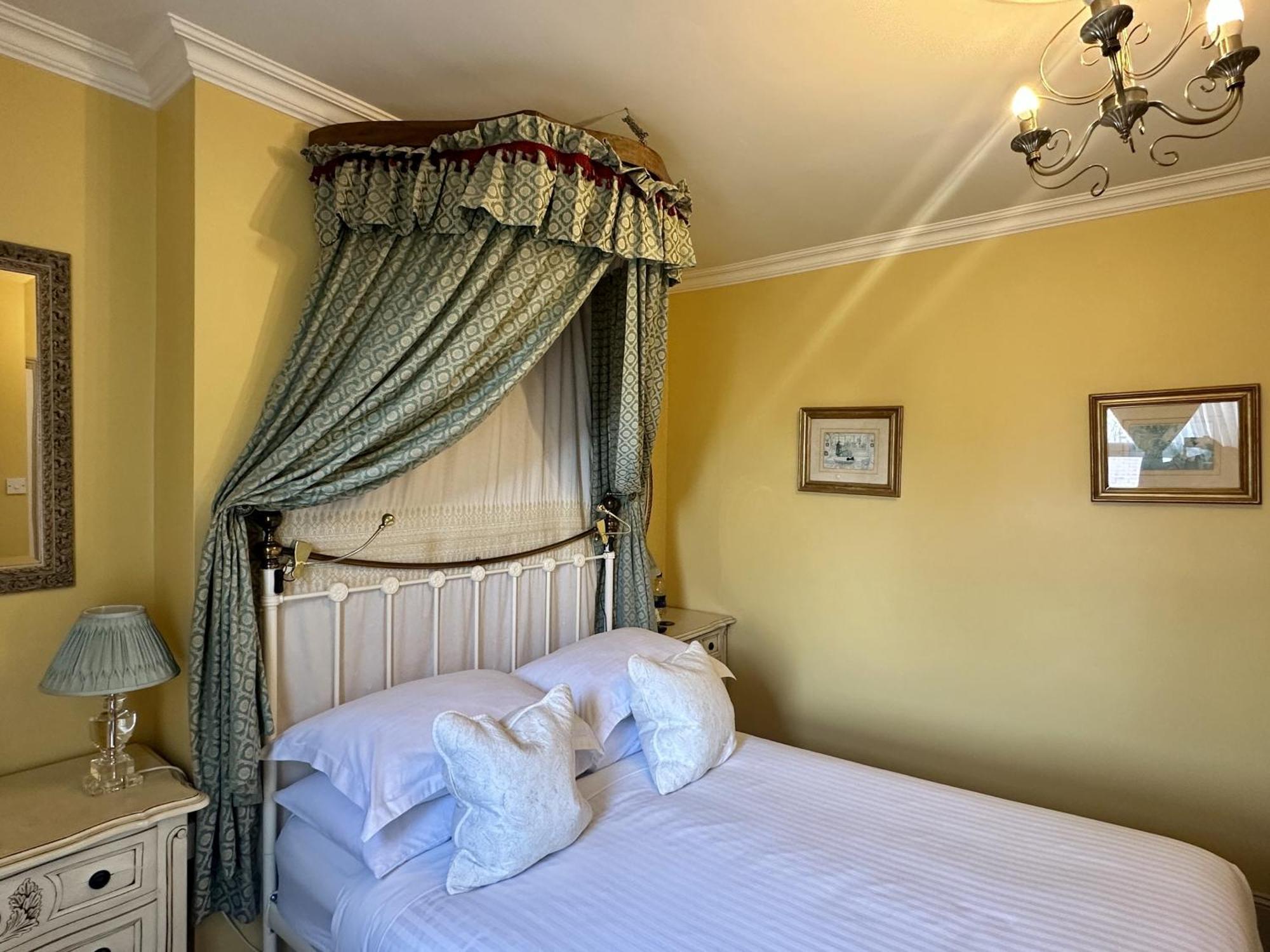 Albert & Victoria Guest House Eastbourne Værelse billede